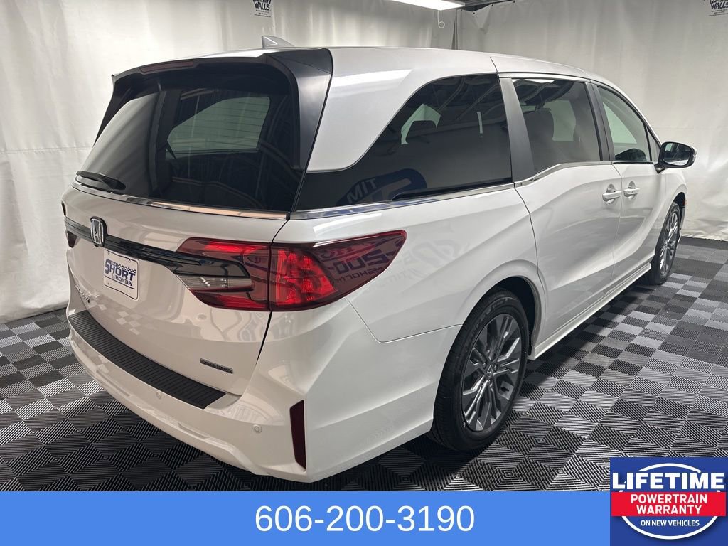 New 2026 Honda Odyssey Touring image 4