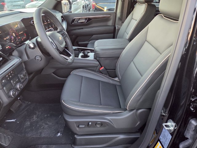 New 2027 Chevrolet Tahoe Premier w/ Sun And Tow Package RWD image 6