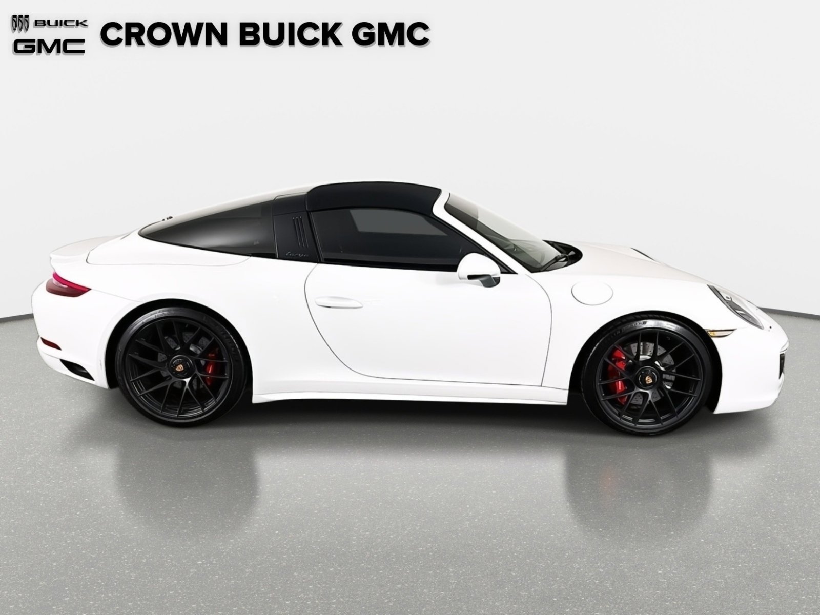 Used 2018 Porsche 911 Targa 4 GTS image 4