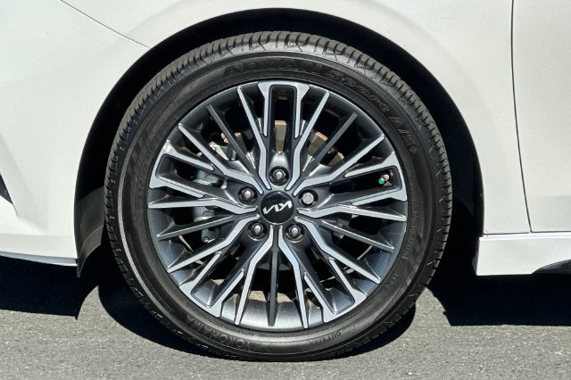 Used 2024 Kia Forte GT-Line FWD image 29
