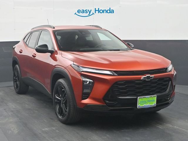 Used 2024 Chevrolet Trax ACTIV image 2