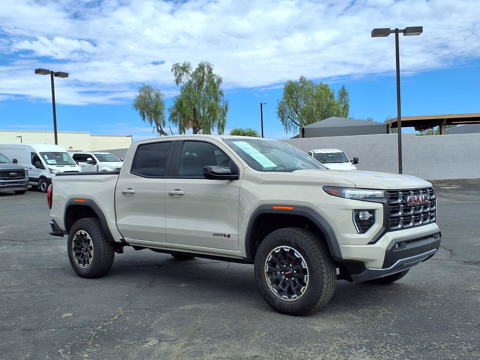 Used 2026 GMC Canyon AT4 w/ Technology Plus Package AWD/4WD image 8
