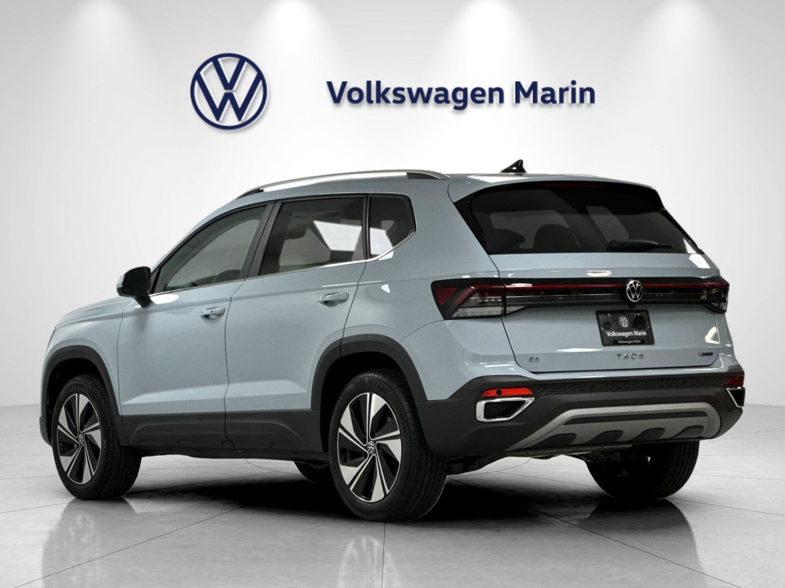 New 2027 Volkswagen Taos SE AWD/4WD image 3