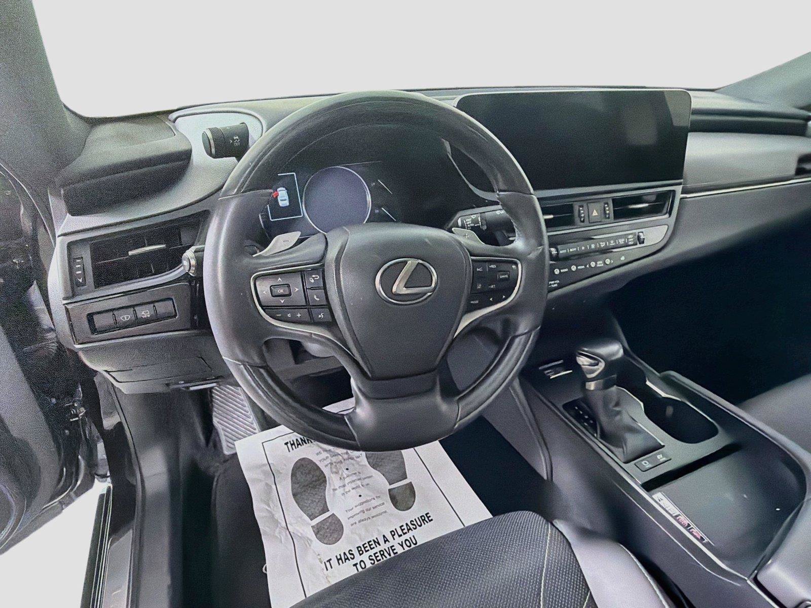 Used 2023 Lexus ES 300h Ultra Luxury w/ Accessory Package (Z2) FWD image 11