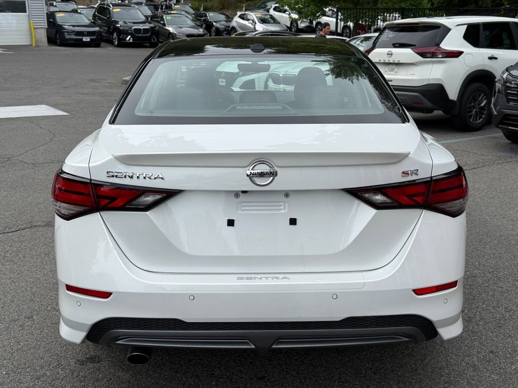 Used 2023 Nissan Sentra SR w/ SR Premium Package FWD image 5