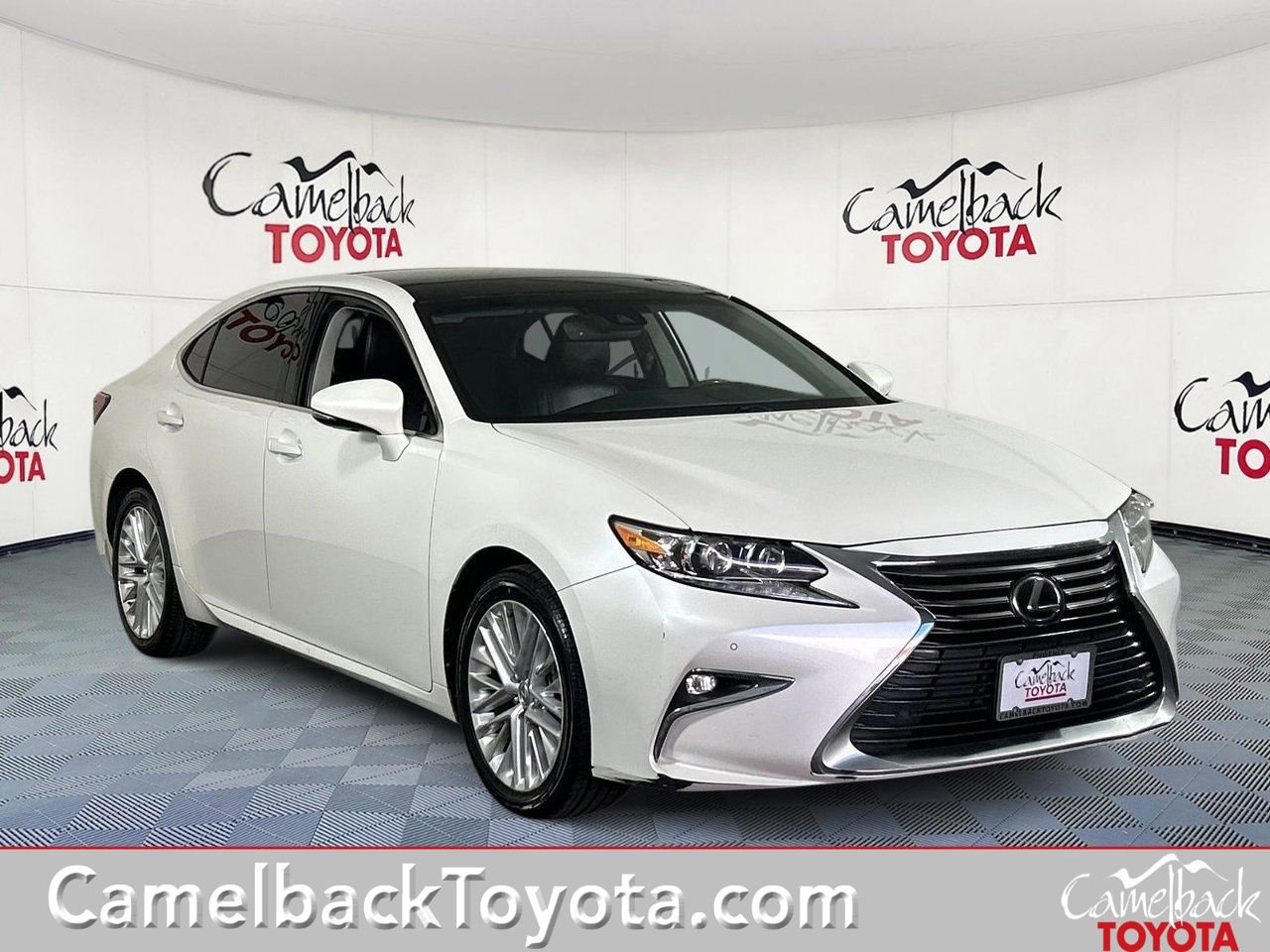 Used 2017 Lexus ES 350 w/ Luxury Package FWD image 1