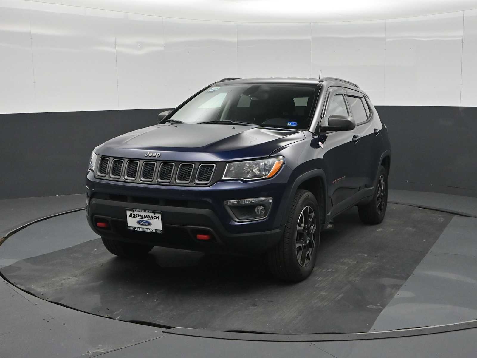 Used 2019 Jeep Compass Trailhawk w/ Popular Equipment Group AWD/4WD image 5