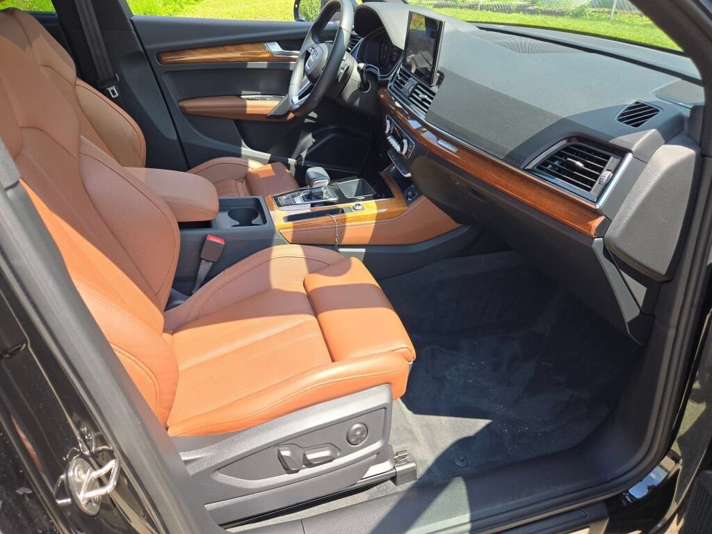 Used 2023 Audi Q5 2.0T Premium Plus AWD/4WD image 9