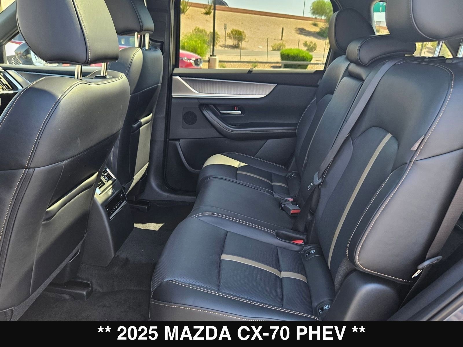 New 2025 MAZDA CX-70 Plug-In Hybrid w/ Premium Plus image 20