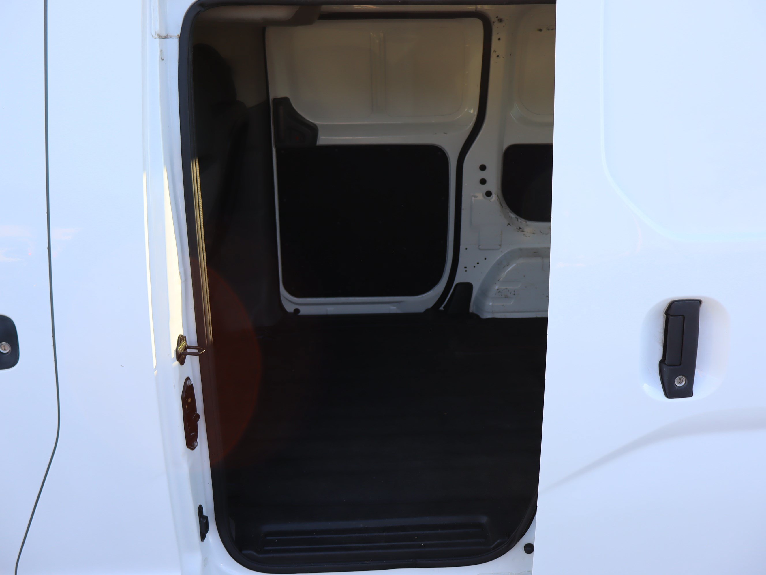 Used 2015 Chevrolet City Express LT w/ Technology Package FWD image 30