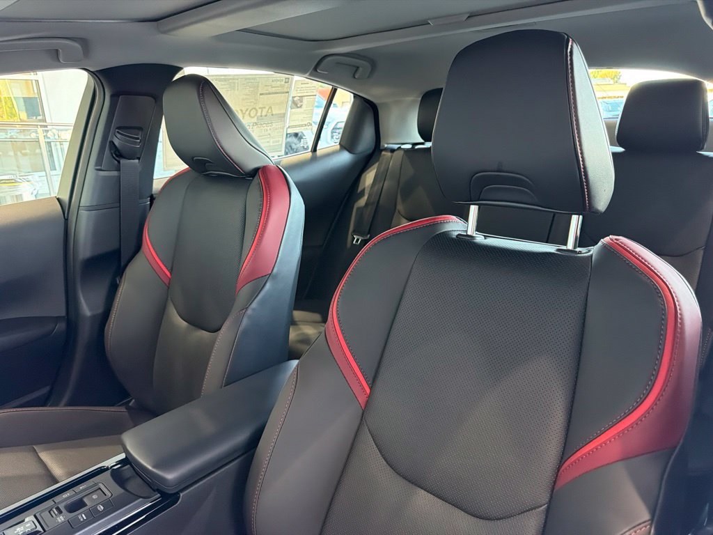 New 2027 Toyota Prius Plug-In Hybrid FWD image 20