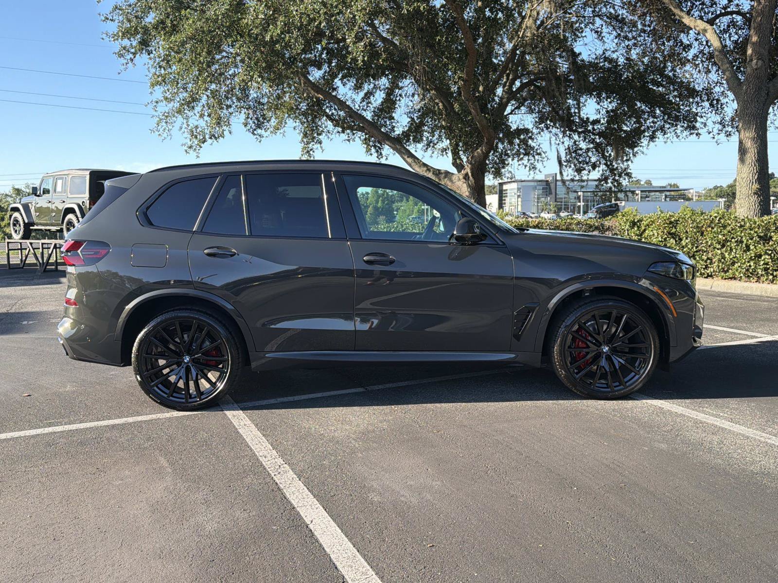 New 2026 BMW X5 sDrive40i w/ M Sport Package RWD image 3