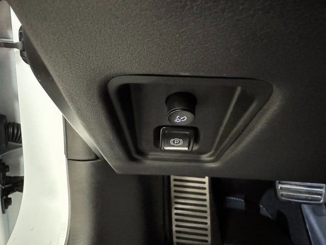 Used 2023 Chevrolet Corvette Stingray Coupe w/ 1LT RWD image 9