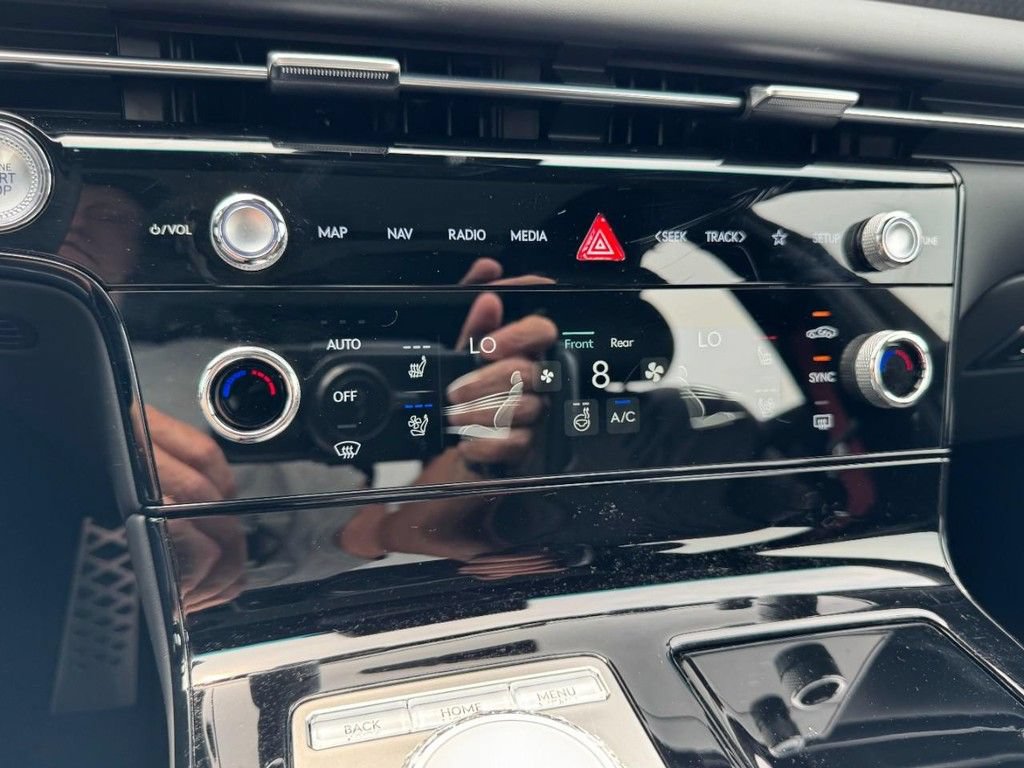 Certified 2026 Genesis G80 2.5T Sport Prestige AWD/4WD image 19