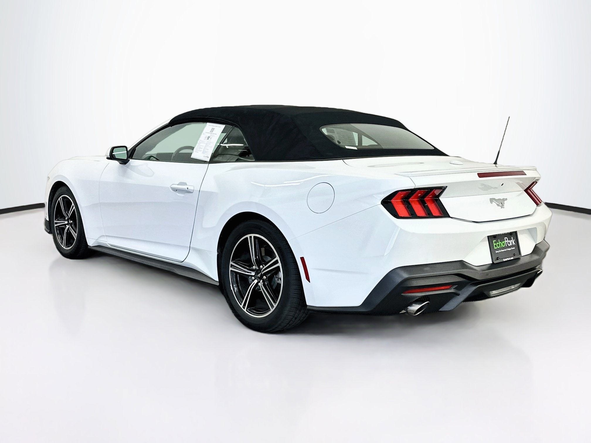 Used 2024 Ford Mustang Premium RWD image 5