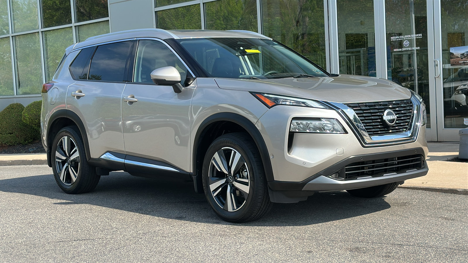 Certified 2023 Nissan Rogue SL w/ SL Premium Package AWD/4WD image 2