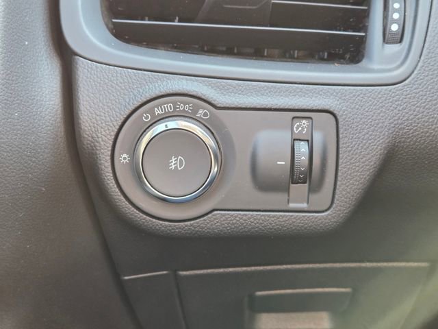 Used 2020 Buick Envision Essence AWD/4WD image 22