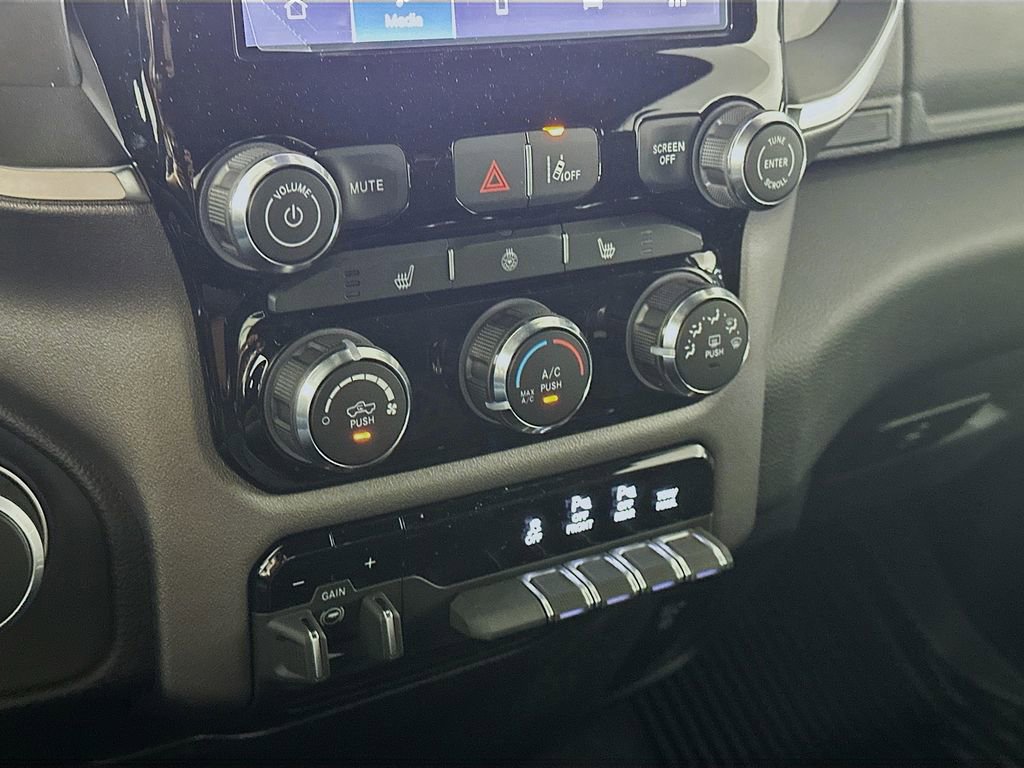 New 2025 RAM 1500 Big Horn RWD image 15