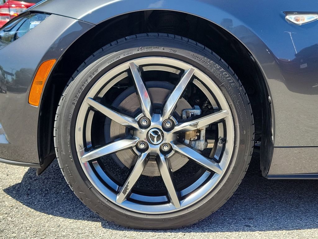 Used 2021 MAZDA MX-5 Miata RF Grand Touring RWD image 6