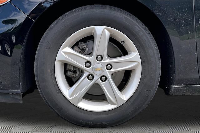 Used 2023 Chevrolet Malibu LS FWD image 20