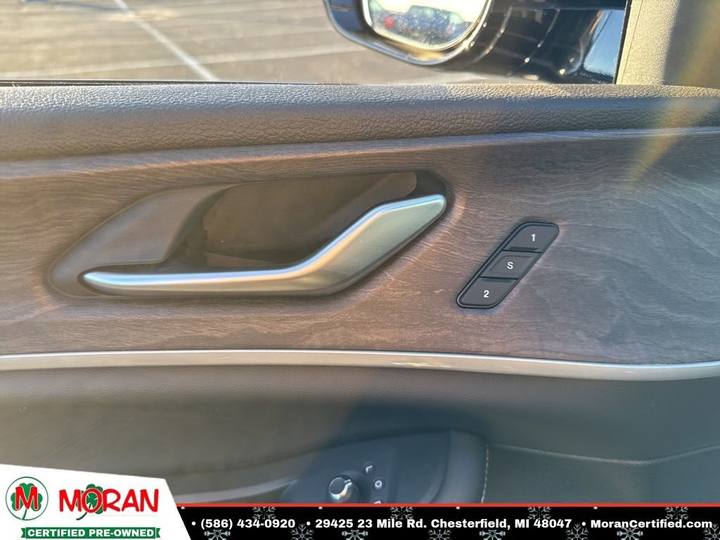 Used 2023 Jeep Grand Cherokee Limited image 11