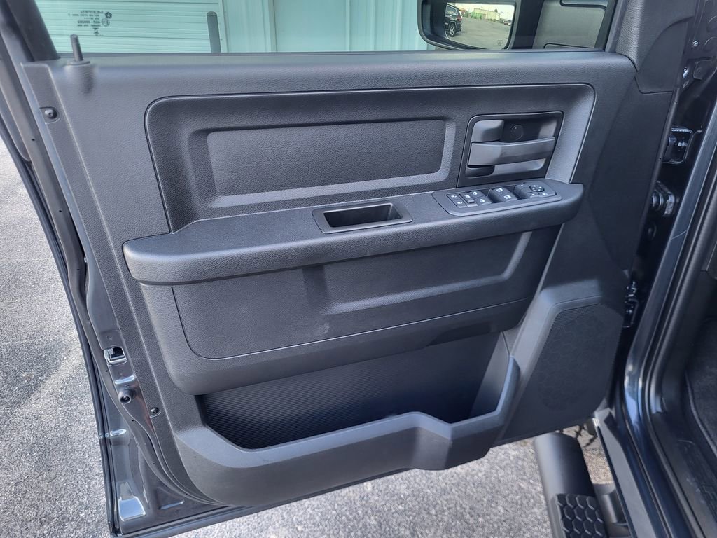 New 2025 RAM 2500 Tradesman image 18