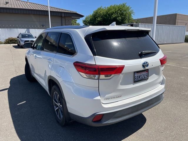 Used 2018 Toyota Highlander XLE AWD/4WD image 7