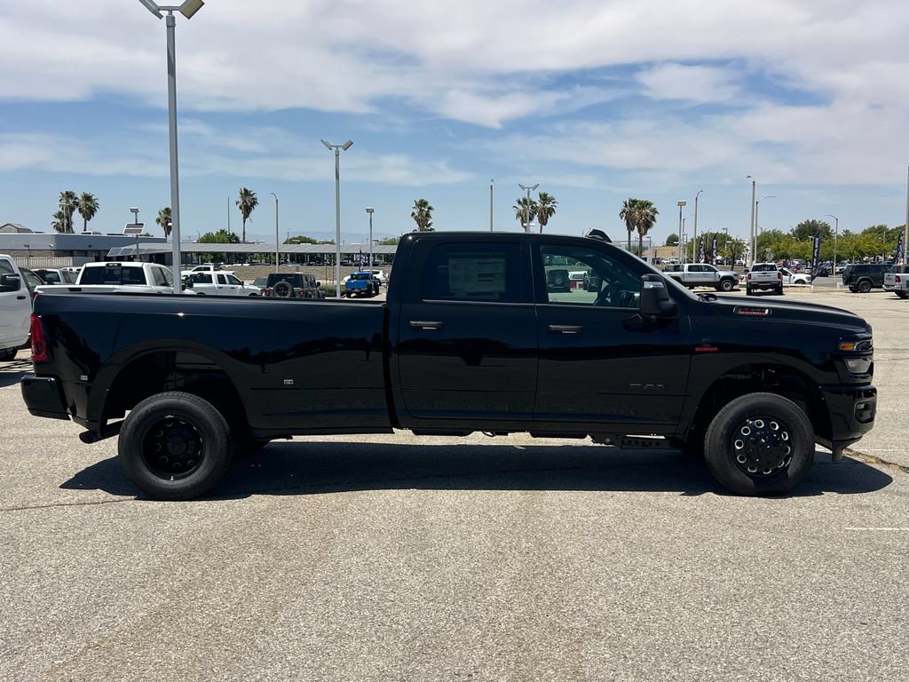 New 2026 RAM 3500 Big Horn AWD/4WD image 9