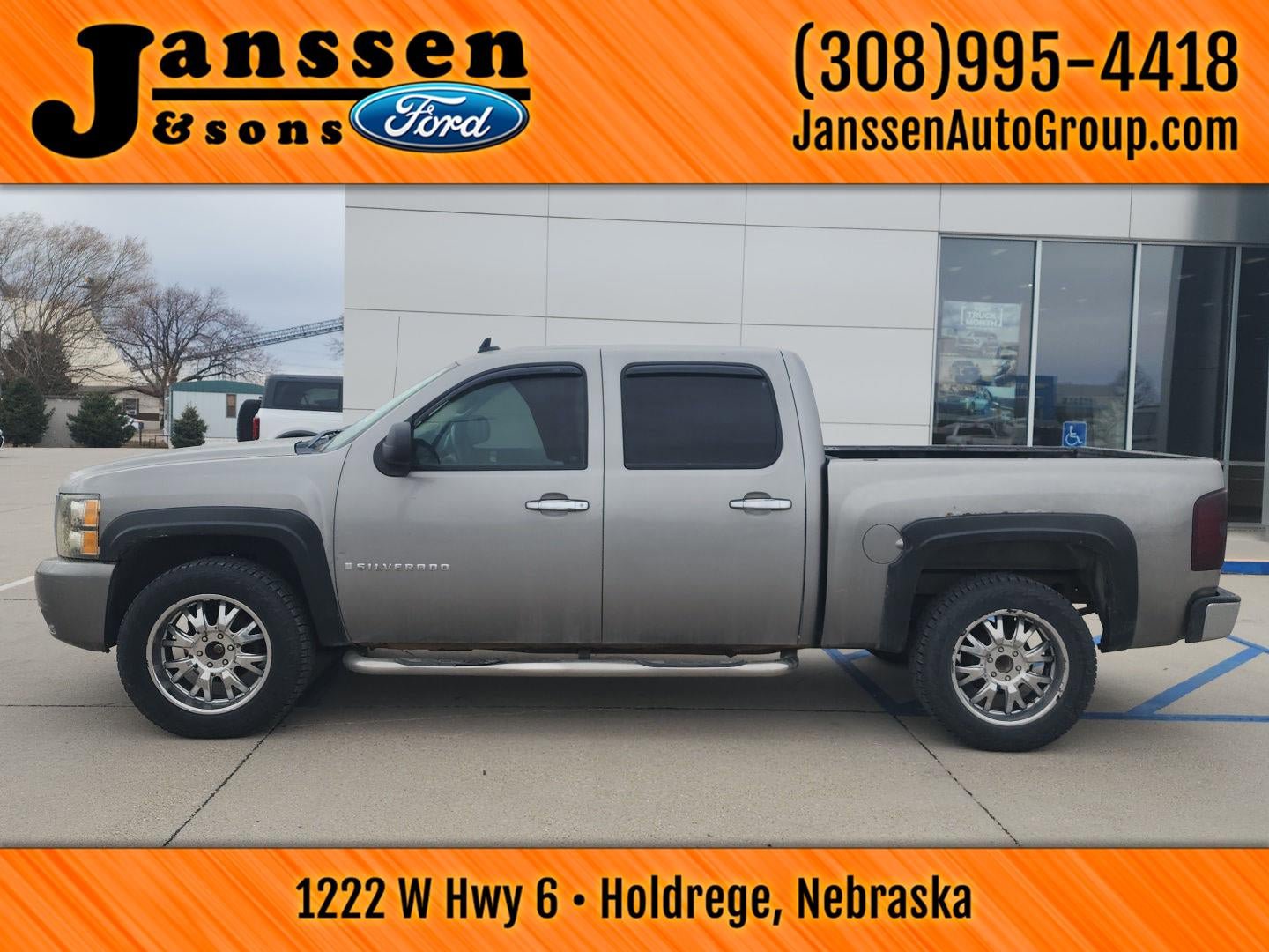 Used 2007 Chevrolet Silverado 1500 LT w/ 2LT Audio Package image 1