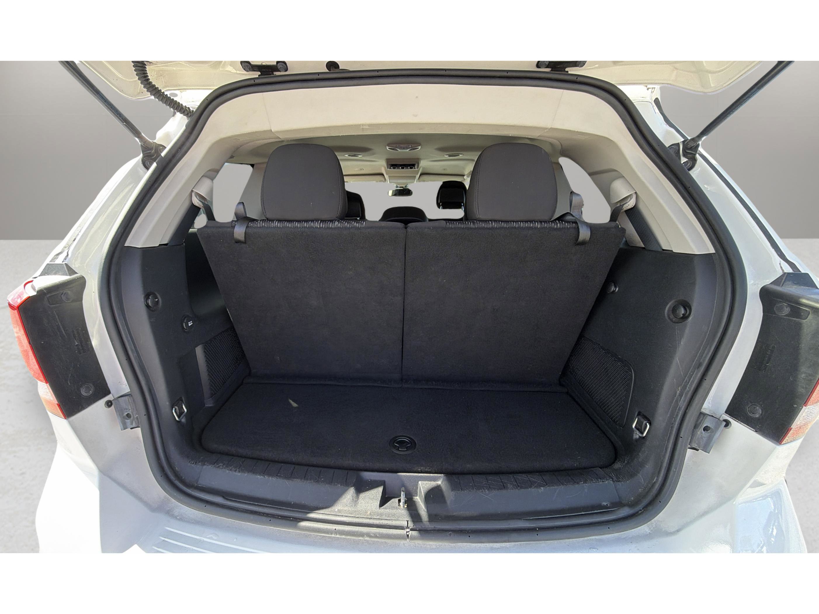 Used 2019 Dodge Journey SE FWD image 27