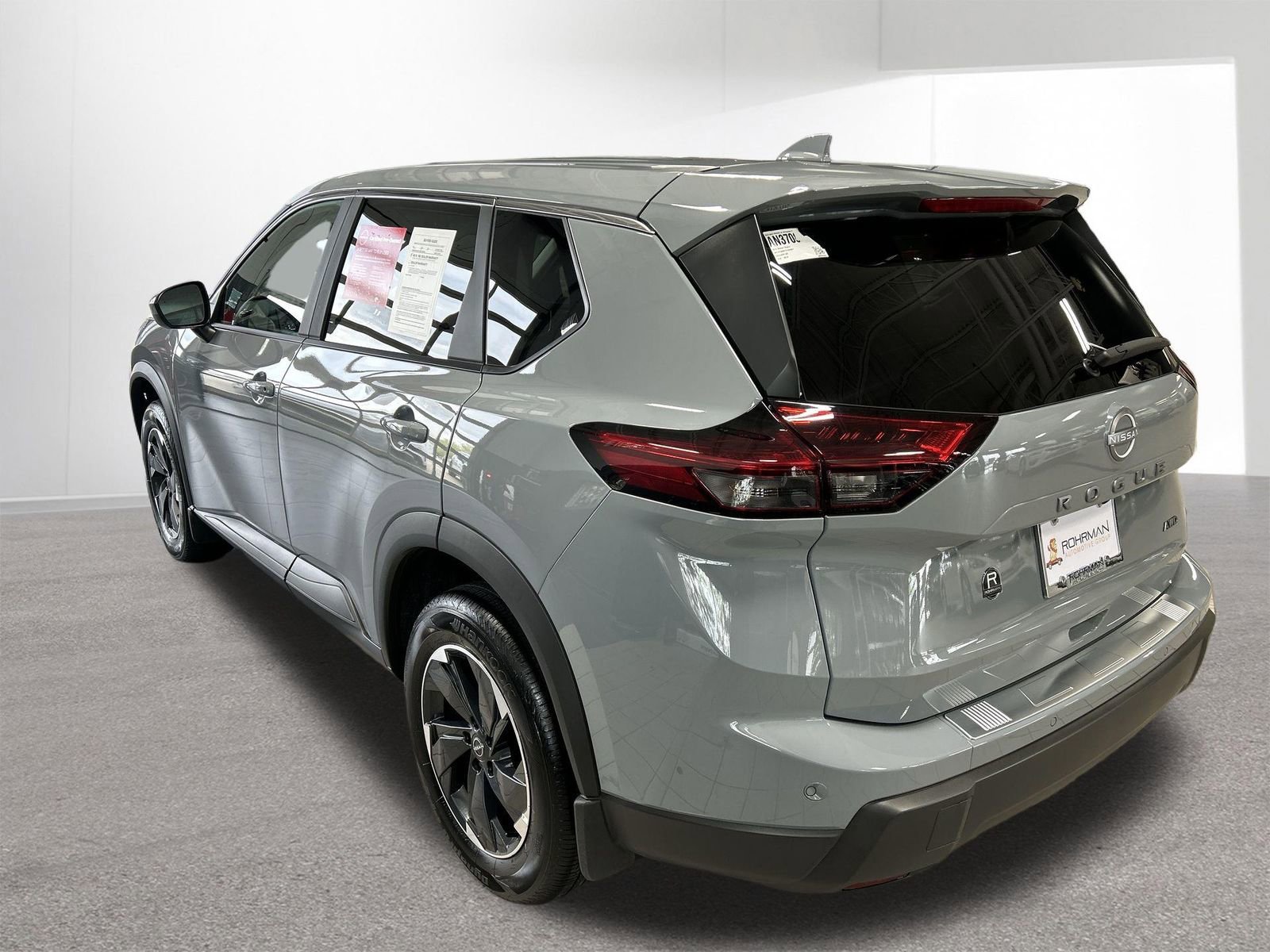 Certified 2026 Nissan Rogue SV w/ Cold Weather Package AWD/4WD image 38