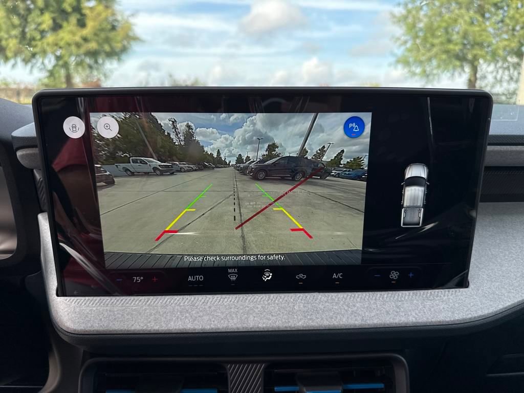 New 2025 Ford Maverick XLT image 22