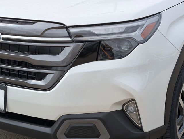 Certified 2025 Subaru Forester Limited w/ Popular Package image 11