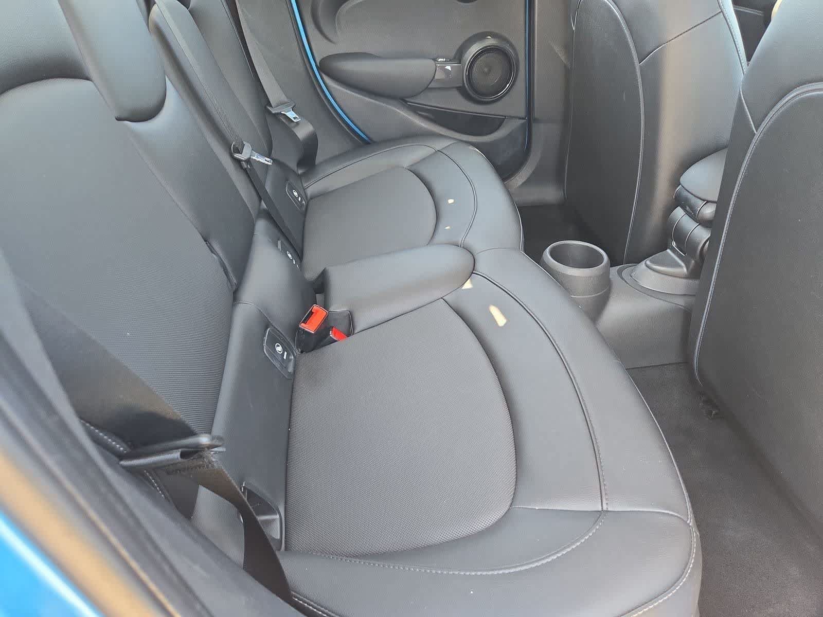 Used 2018 MINI Cooper 4-Door Hardtop FWD image 19