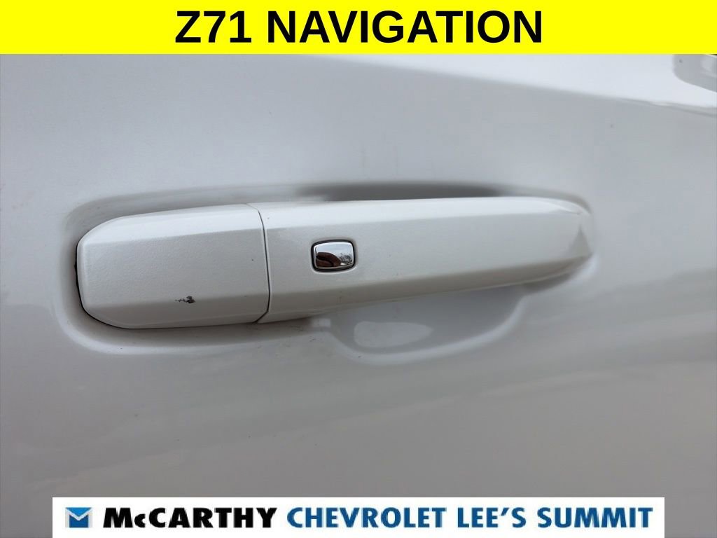 Used 2025 Chevrolet Suburban Z71 AWD/4WD image 25