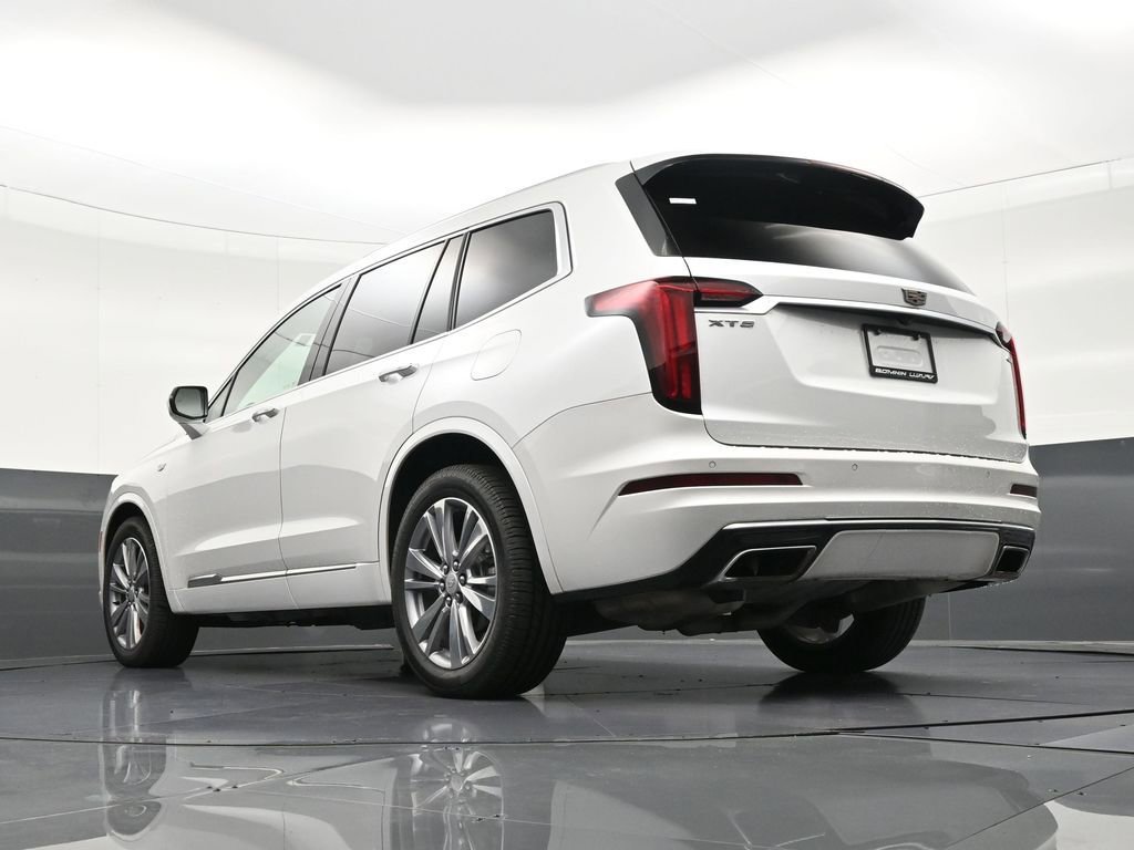 Used 2023 Cadillac XT6 Premium Luxury image 26