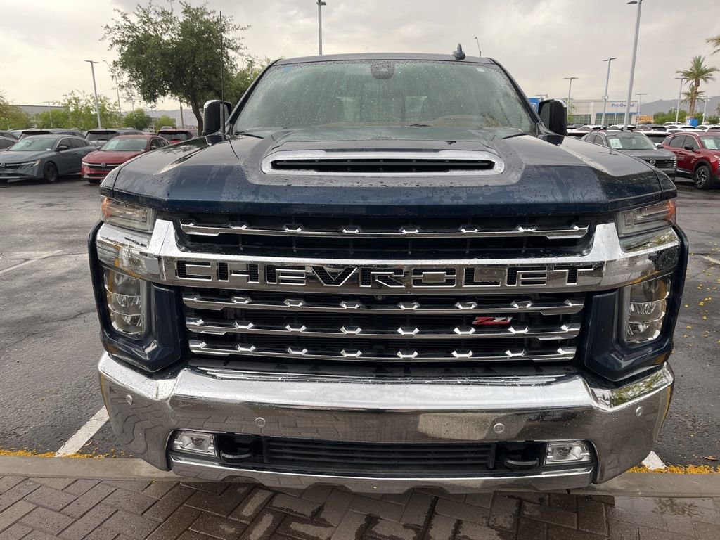 Used 2022 Chevrolet Silverado 3500 LTZ w/ LTZ Plus Package image 2