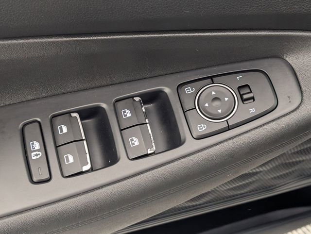 Used 2023 Hyundai Santa Fe SEL w/ Cargo Package image 11