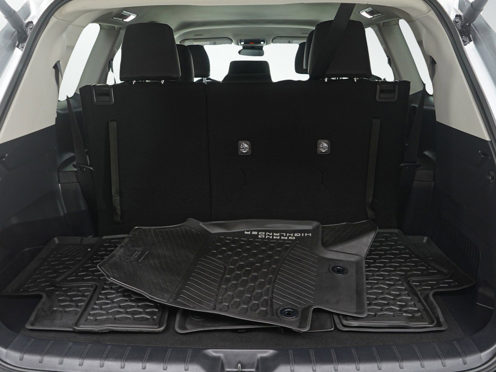 Used 2025 Toyota Grand Highlander XLE image 11