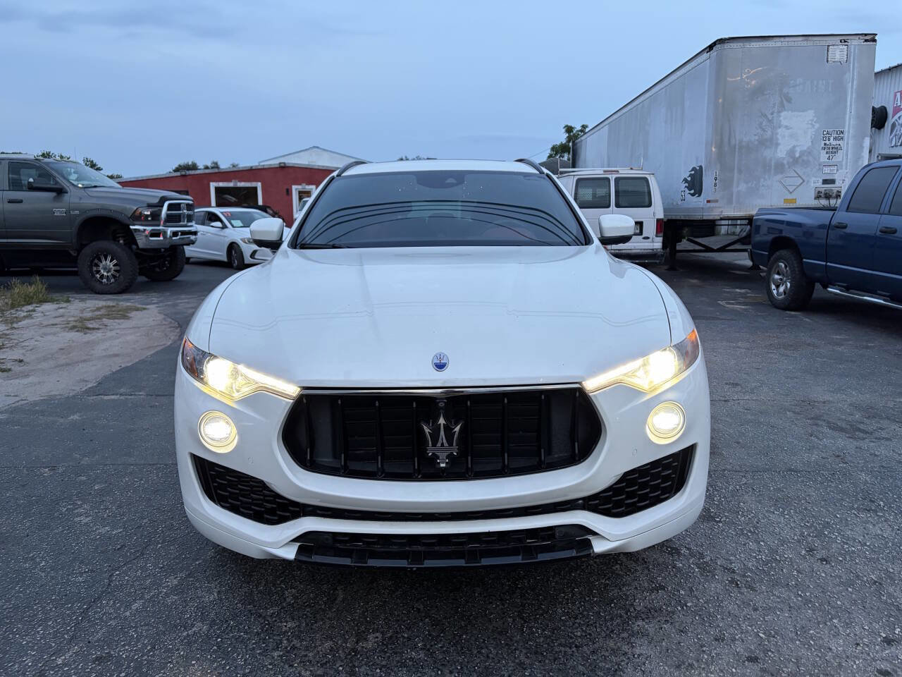 Used 2018 Maserati Levante GranSport AWD/4WD image 11