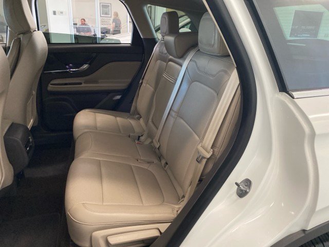 Certified 2023 Lincoln Corsair AWD w/ Equipment Group 101A image 9