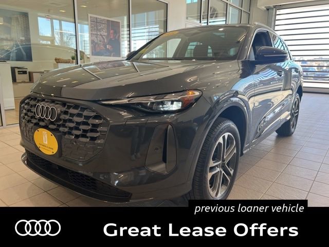 Used 2025 Audi Q5 Premium w/ Convenience Package AWD/4WD image 3