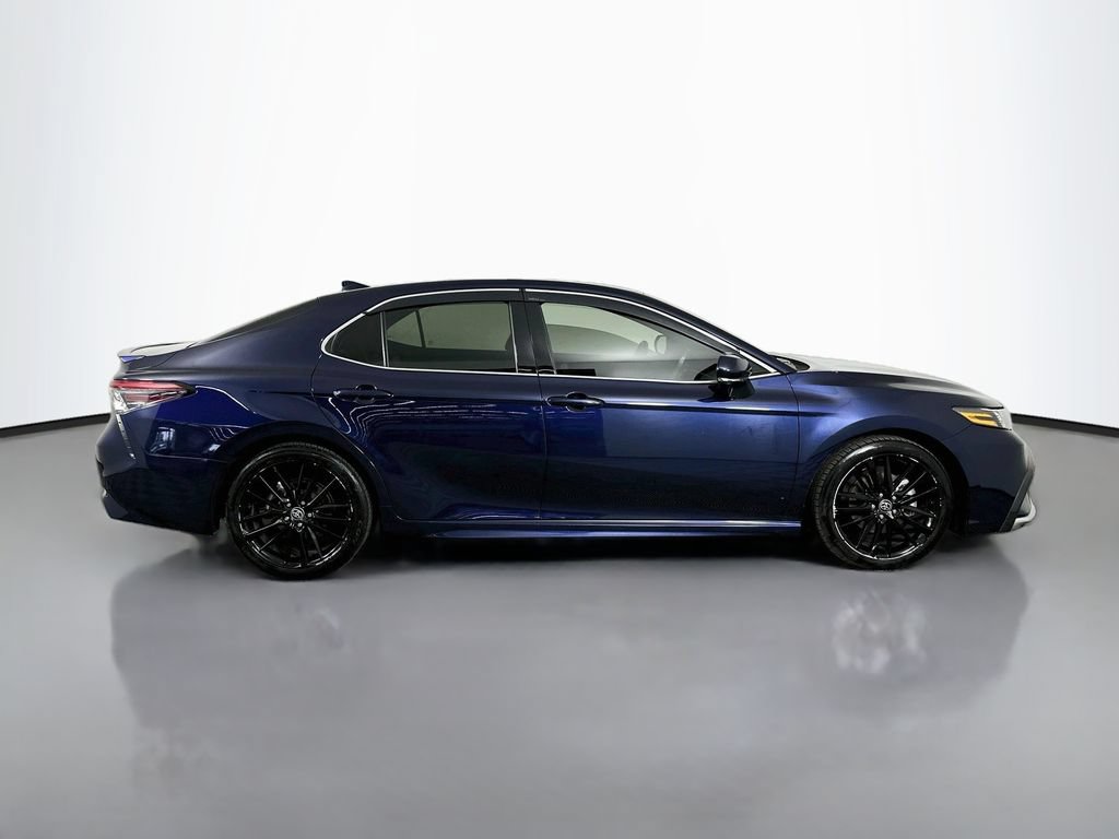 Used 2022 Toyota Camry XSE FWD image 9