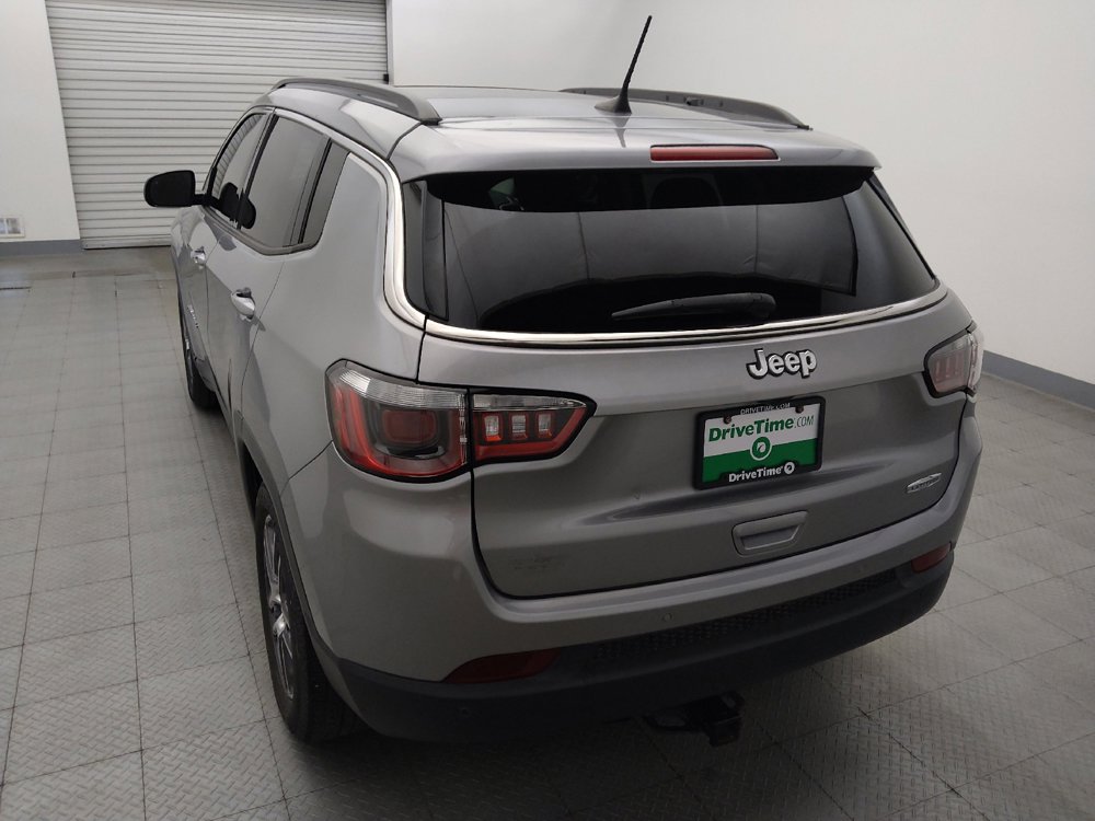 Used 2020 Jeep Compass Latitude FWD image 6