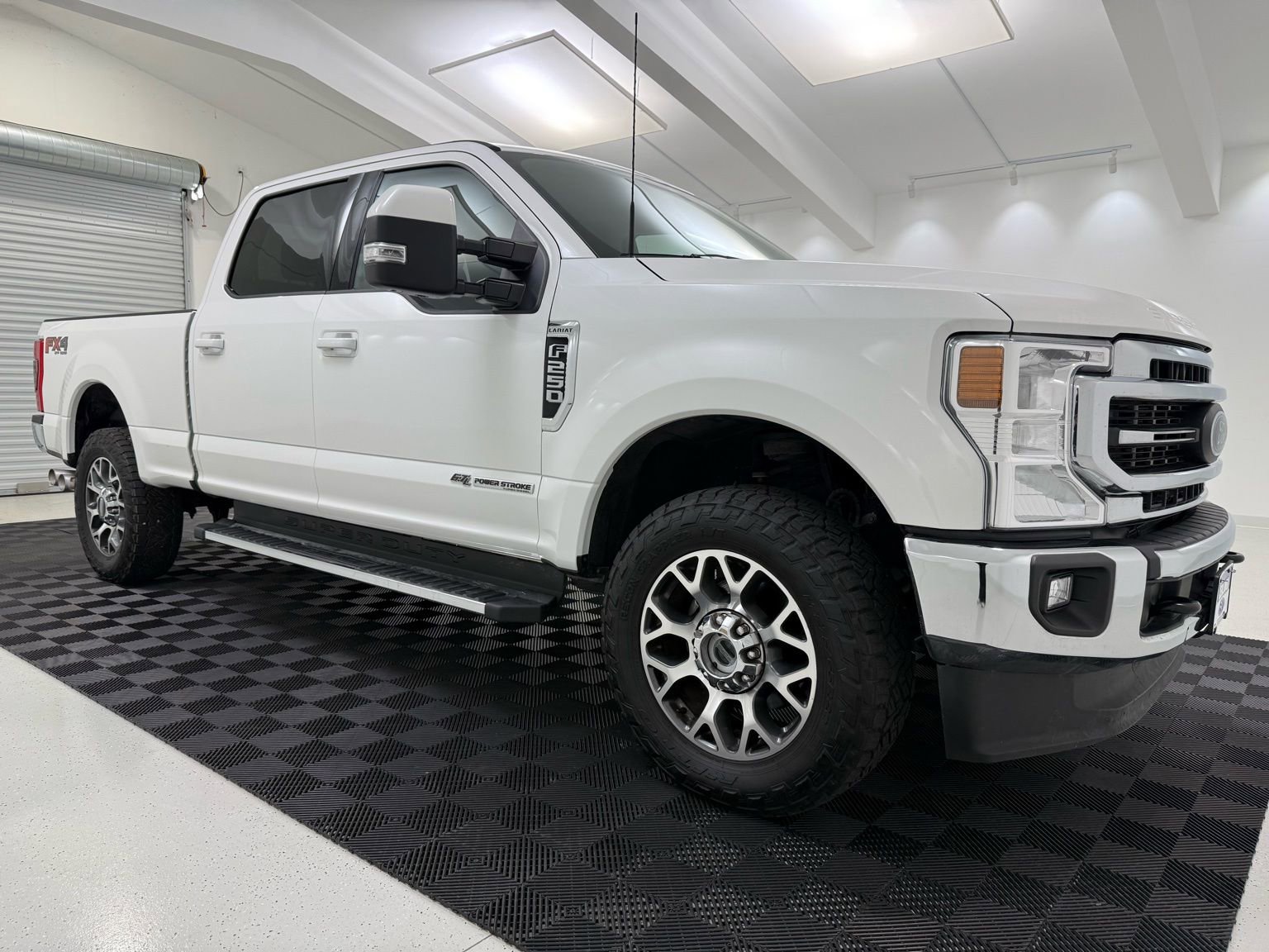 Used 2021 Ford F250 Lariat w/ Lariat Value Package image 1