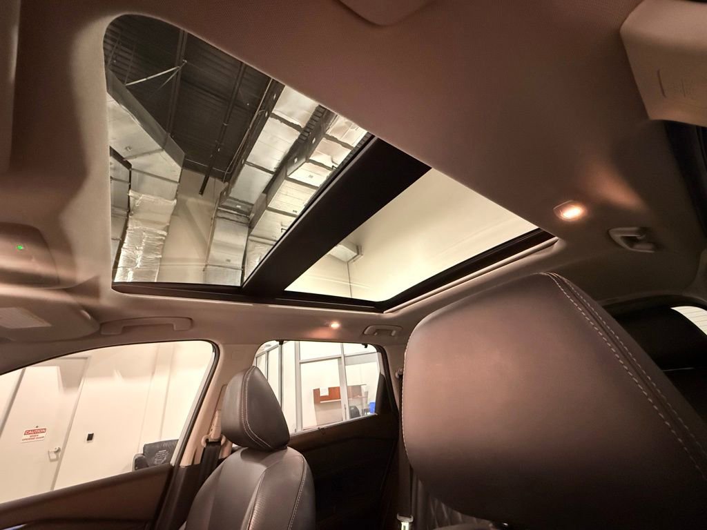 Used 2021 Nissan Rogue Platinum FWD image 17
