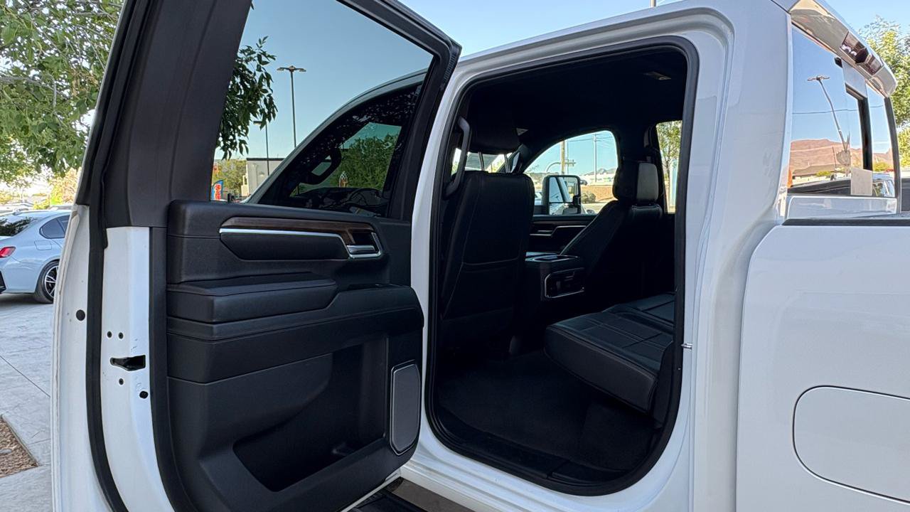 Used 2024 Chevrolet Silverado 2500 High Country w/ LPO, Dark Essentials Package AWD/4WD image 24