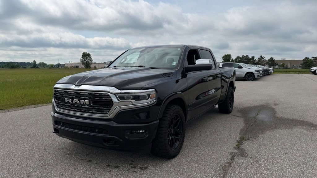 Used 2019 RAM 1500 Limited AWD/4WD image 3