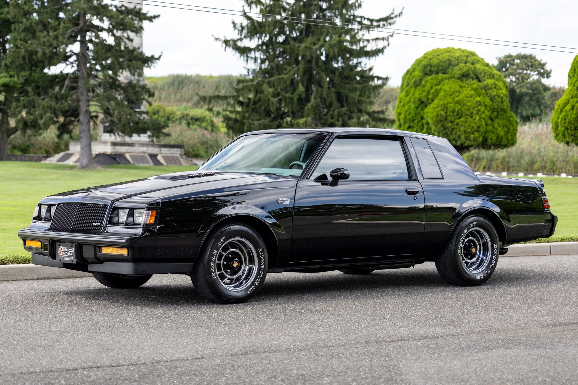 Used 1987 Buick Regal Coupe RWD image 3