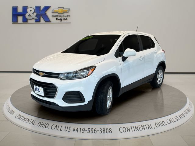 Used 2019 Chevrolet Trax LS w/ Fleet Convenience Package AWD/4WD image 3